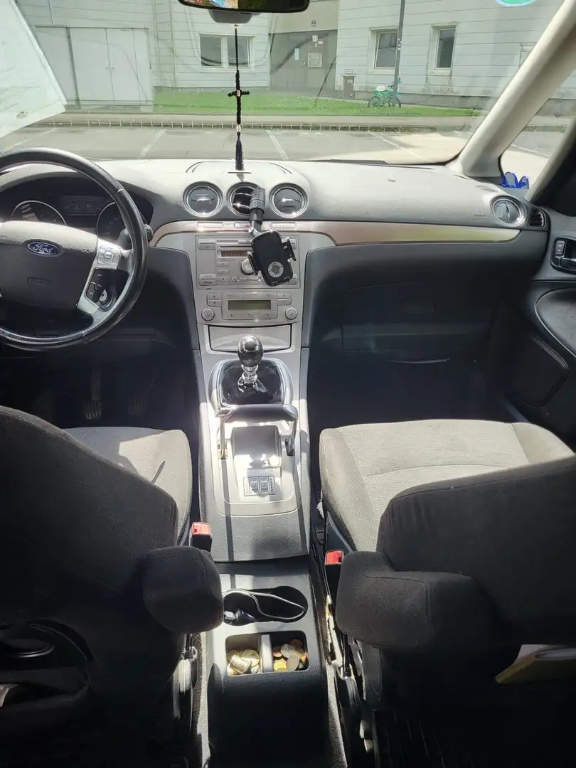 Ford Galaxy 2.0 TDCi DPF Trend Grau - 1