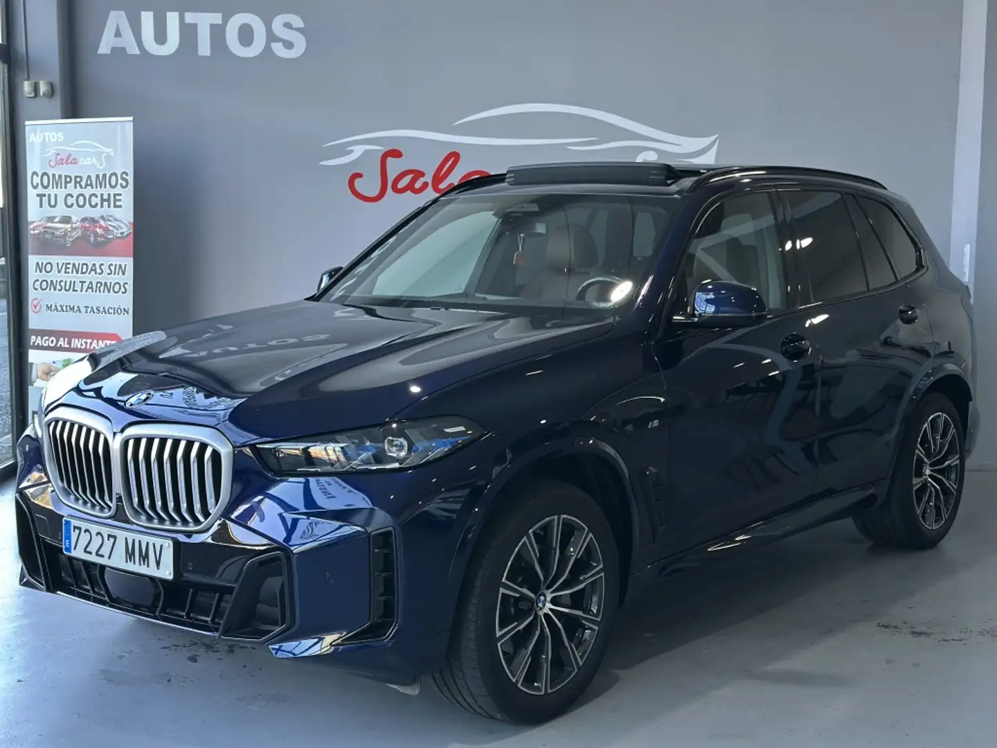 BMW X5 xDrive 40dA xLine M Sport Pro Bleu - 1