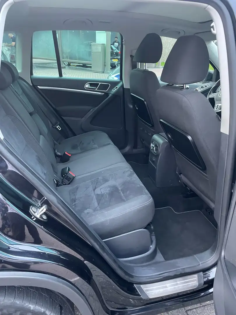 Volkswagen Tiguan 1.4 TSI Sport&Style Negru - 2