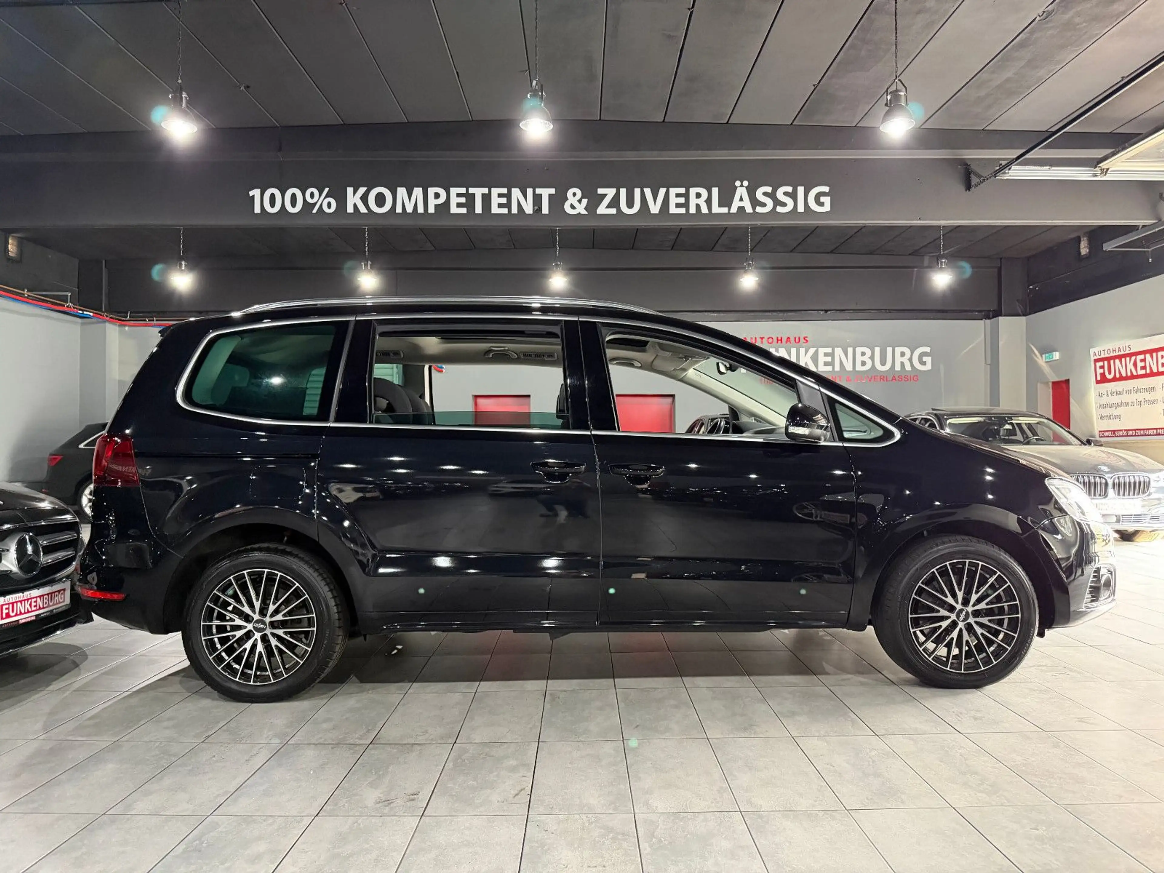 SEAT Alhambra 2.0 d 7 SITZ/PANO/KEYLES/AUT/XEN/KAMERA — photo 8
