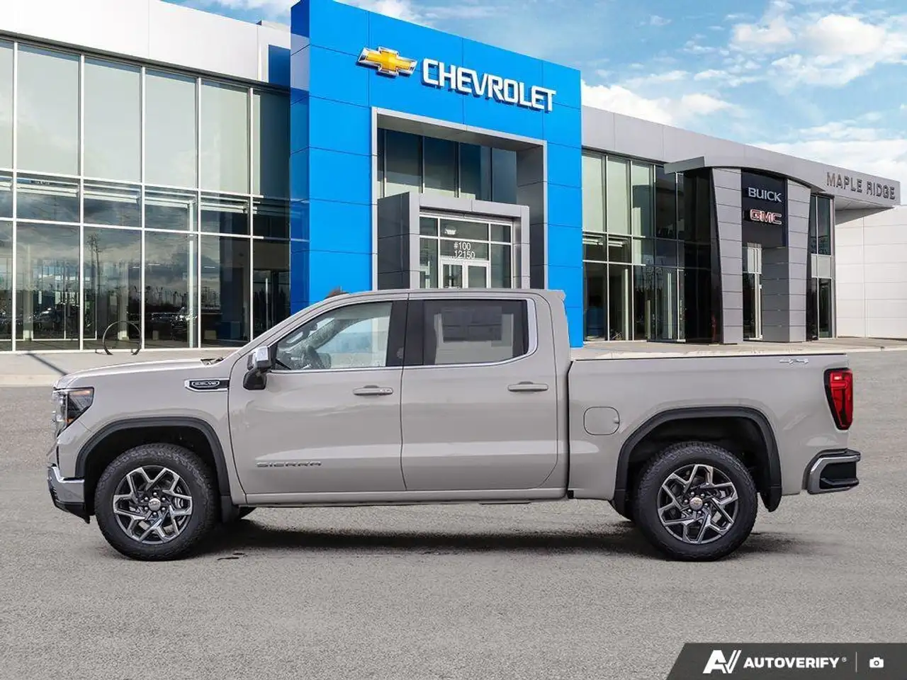 GMC Sierra 1500 снимка GMC Sierra 1500