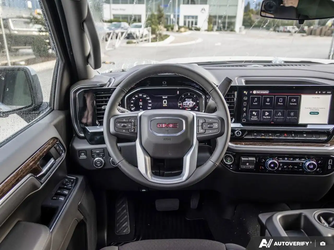 GMC Sierra 1500 снимка GMC Sierra 1500