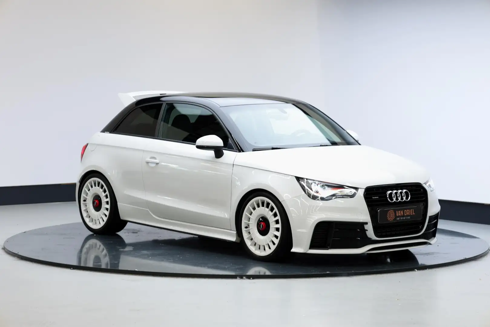 Audi A1 2.0 TFSI quattro | 1 of 333 | Wit - 1