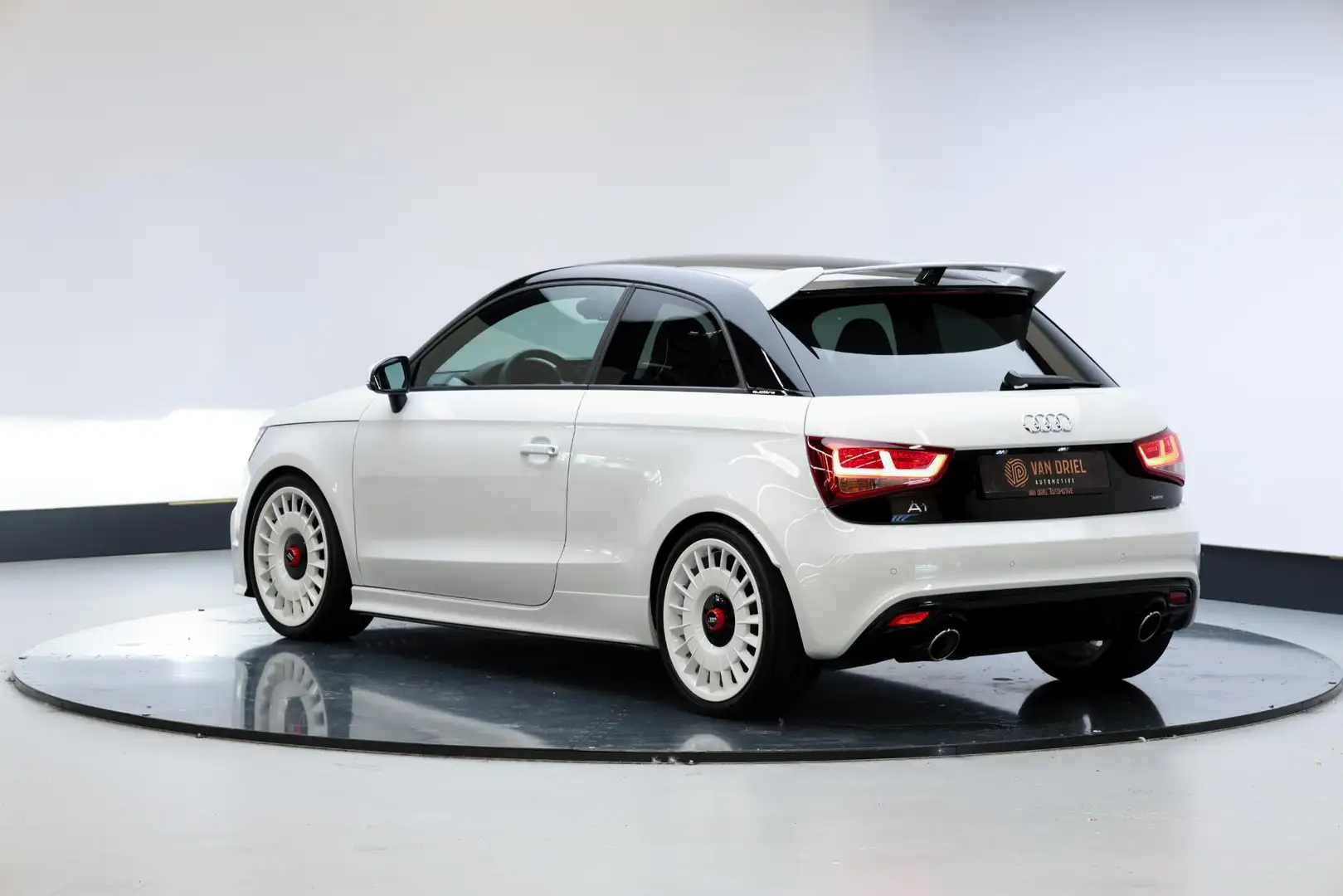 Audi A1 2.0 TFSI quattro | 1 of 333 | Wit - 2
