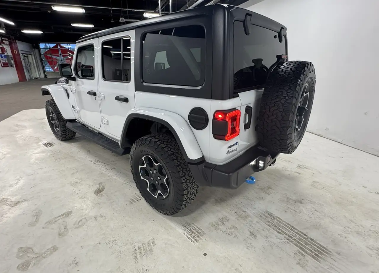 Jeep Wrangler снимка Jeep Wrangler