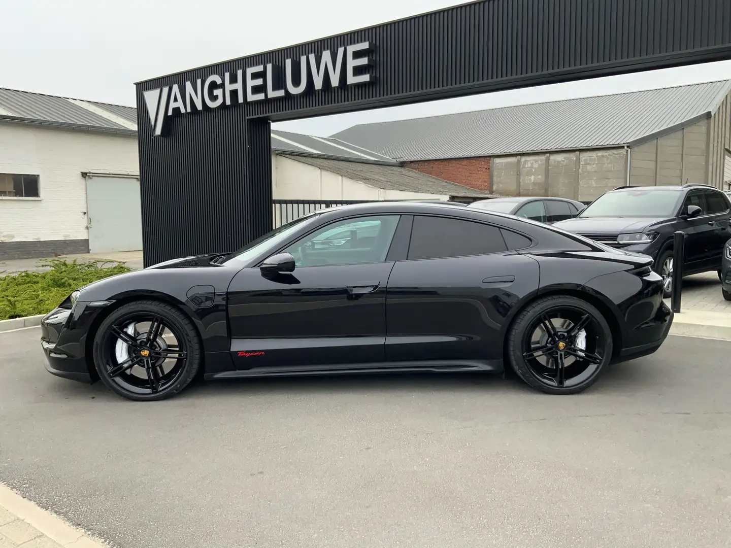porsche taycan