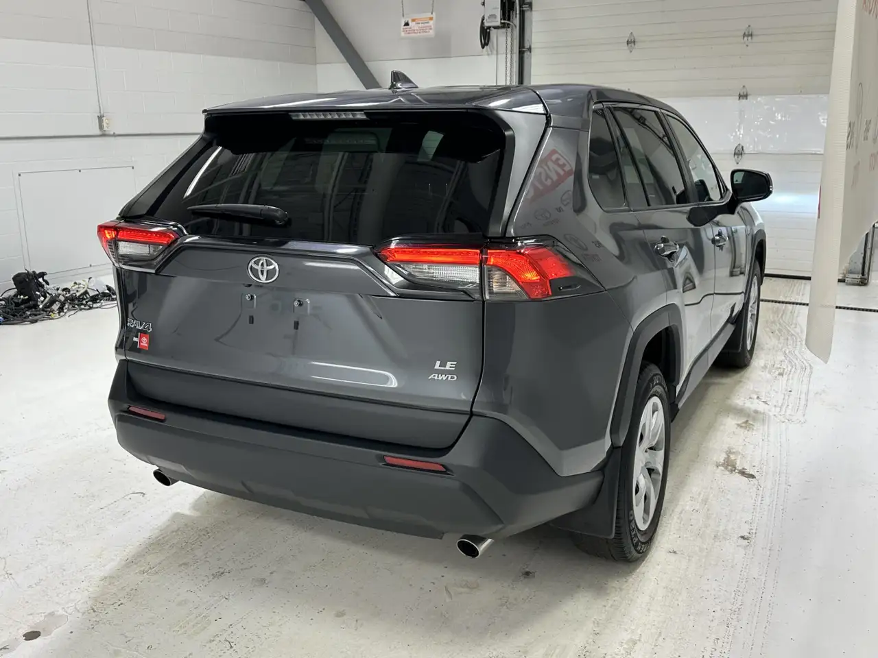 Toyota RAV 4 снимка Toyota RAV 4