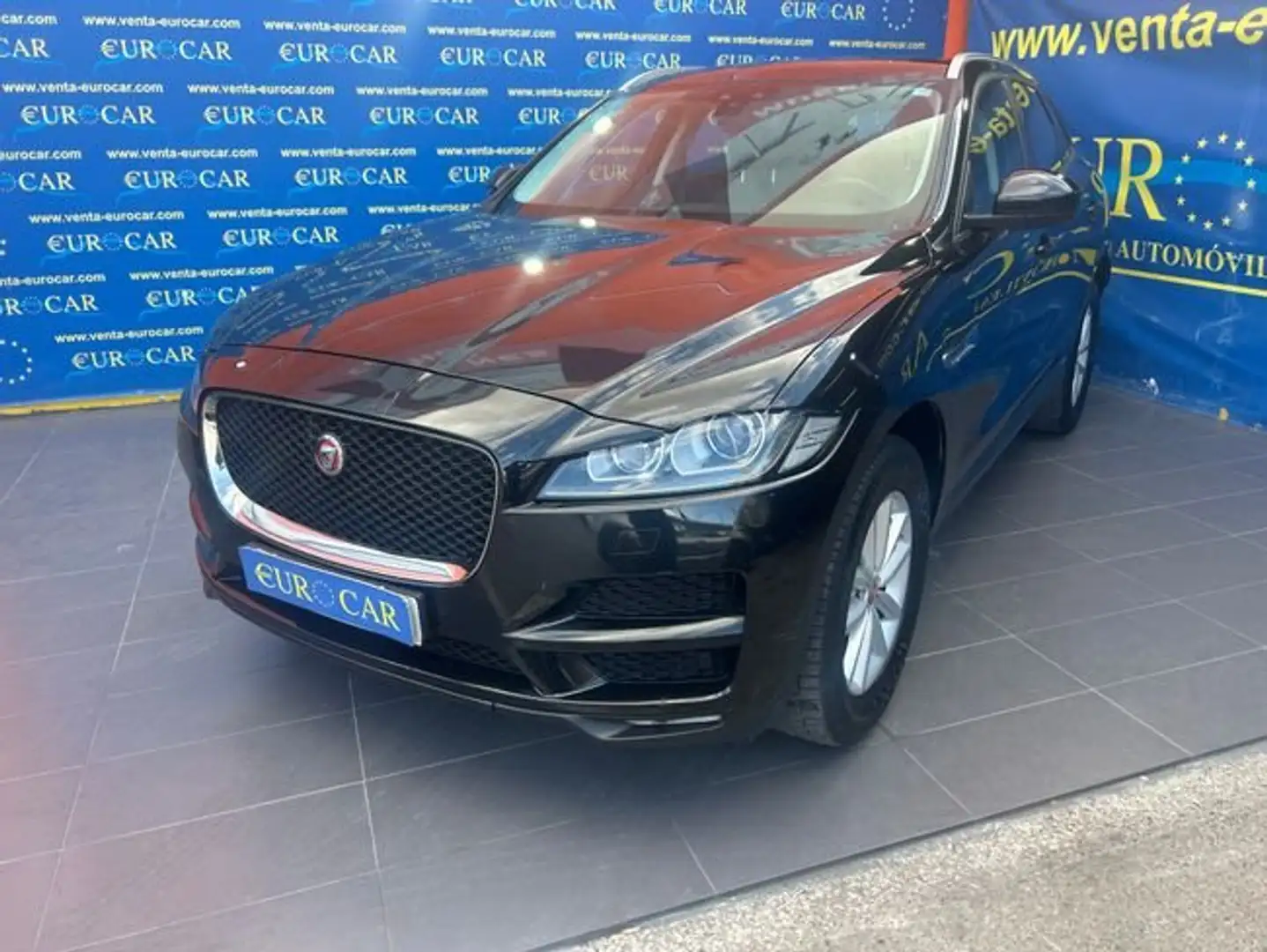Jaguar F-Pace 2.0i4D Prestige Aut. AWD 180 Negro - 2