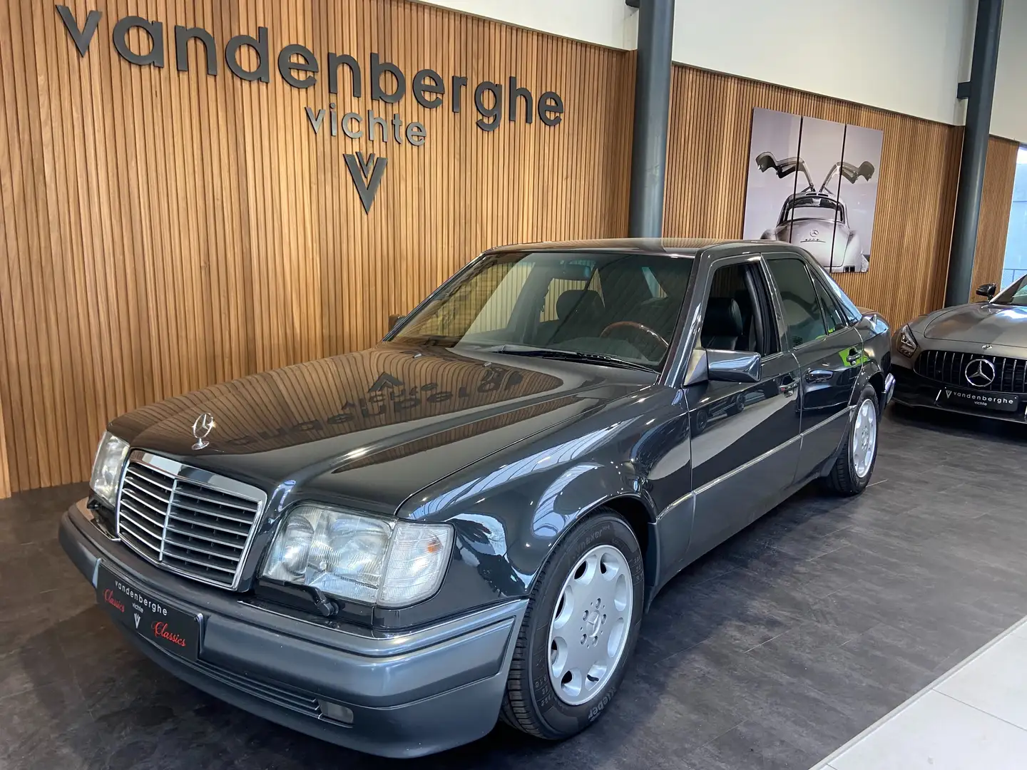 Mercedes-Benz E 500 oldtimer schuifdak memory zetels Negru - 2