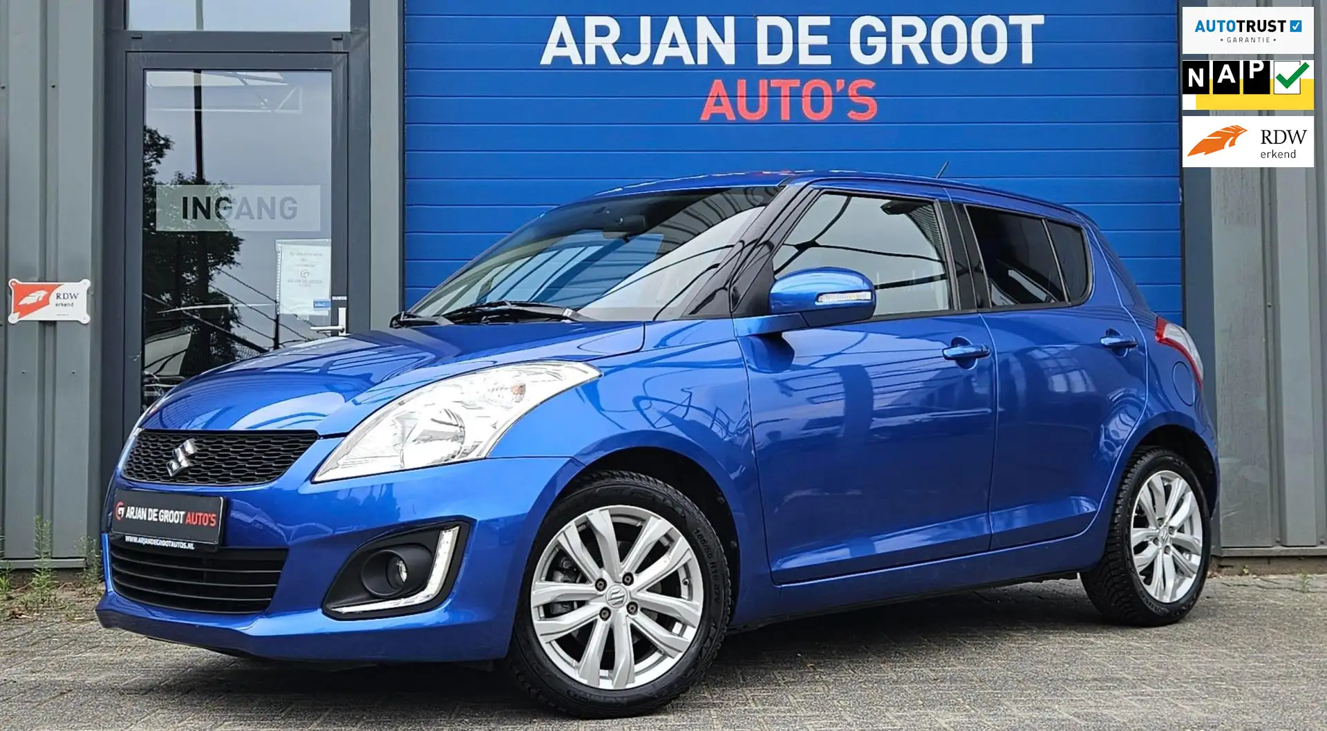 Suzuki Swift 1.2 94PK Exclusive AUTOMAAT Keyless Cruise Bleutoo Blauw - 1