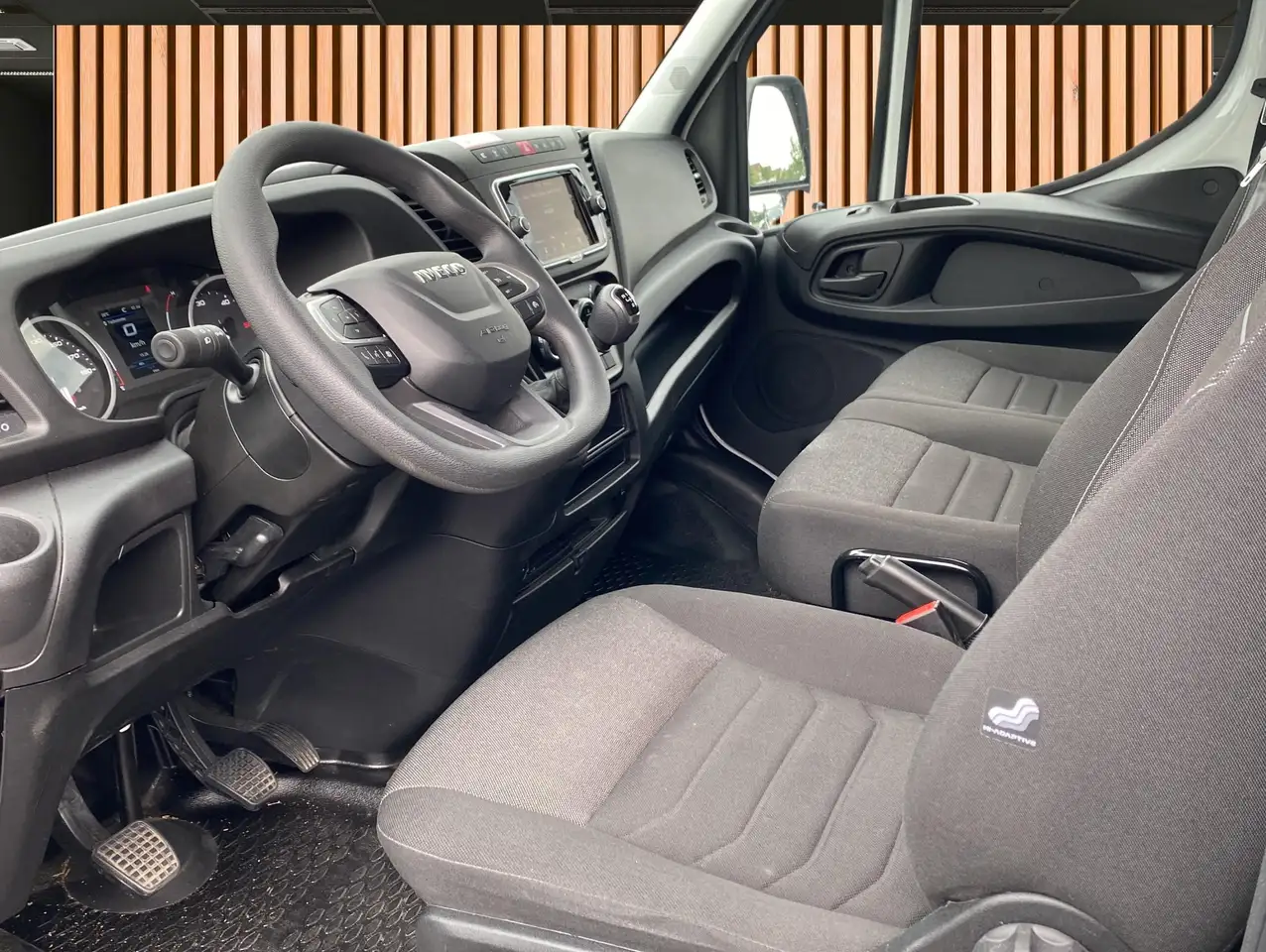 Iveco Daily 35 S16 V Radstand 4100 H2*Kamera*Klima*, миниатюра 5