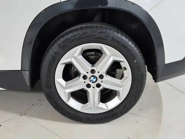 BMW X1 view 15