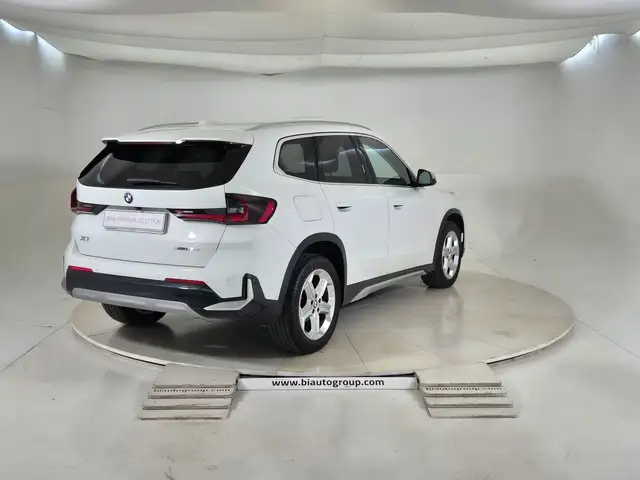 BMW X1 view 5