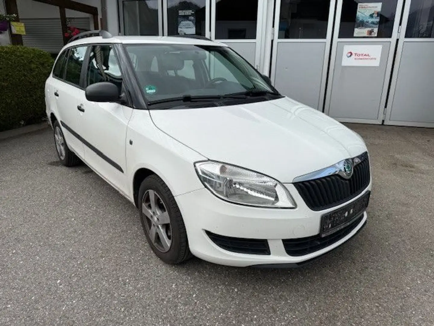 Skoda Fabia Combi Special 8-fach Weiß - 1