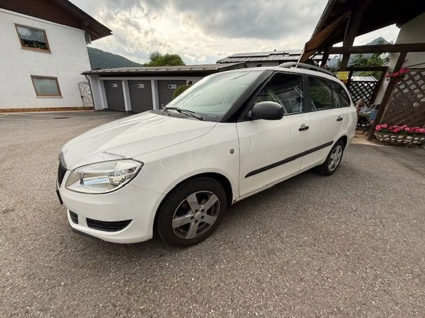 Skoda Fabia Combi Special 8-fach Weiß - 2