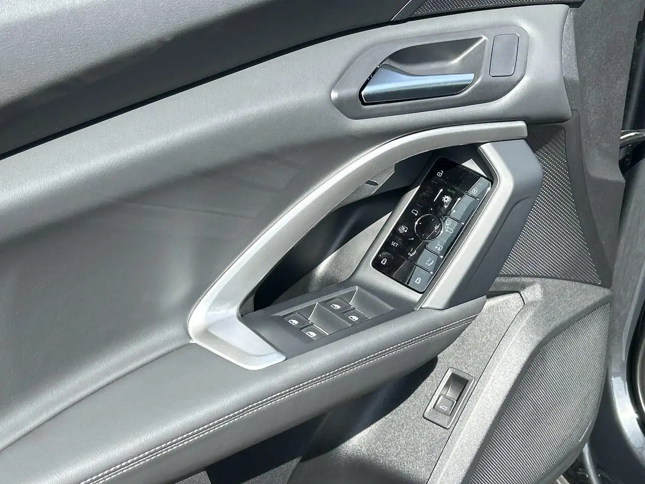 Audi Q5 снимка Audi Q5