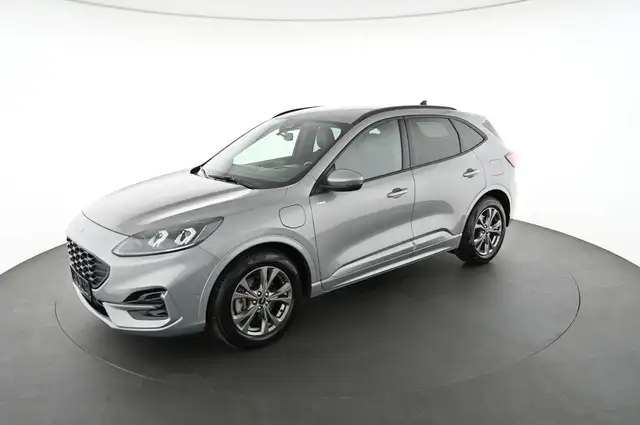 Ford Kuga view 3
