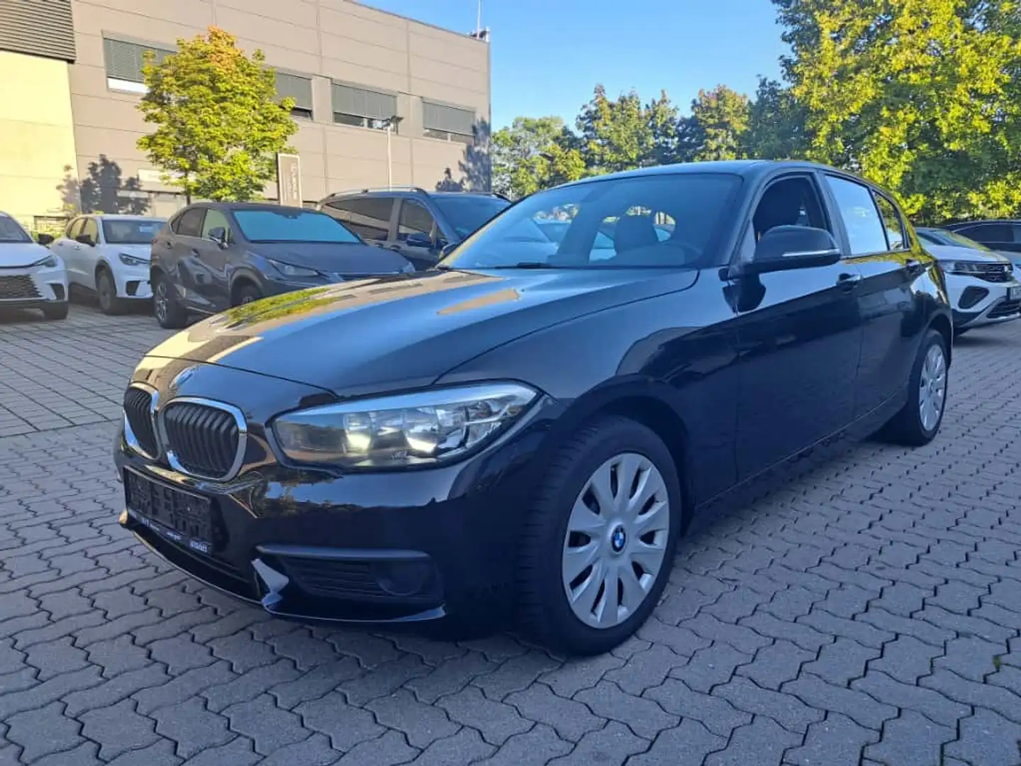 BMW 116 i wenig Kilometer* kompakt* zuverlässig Schwarz - 1