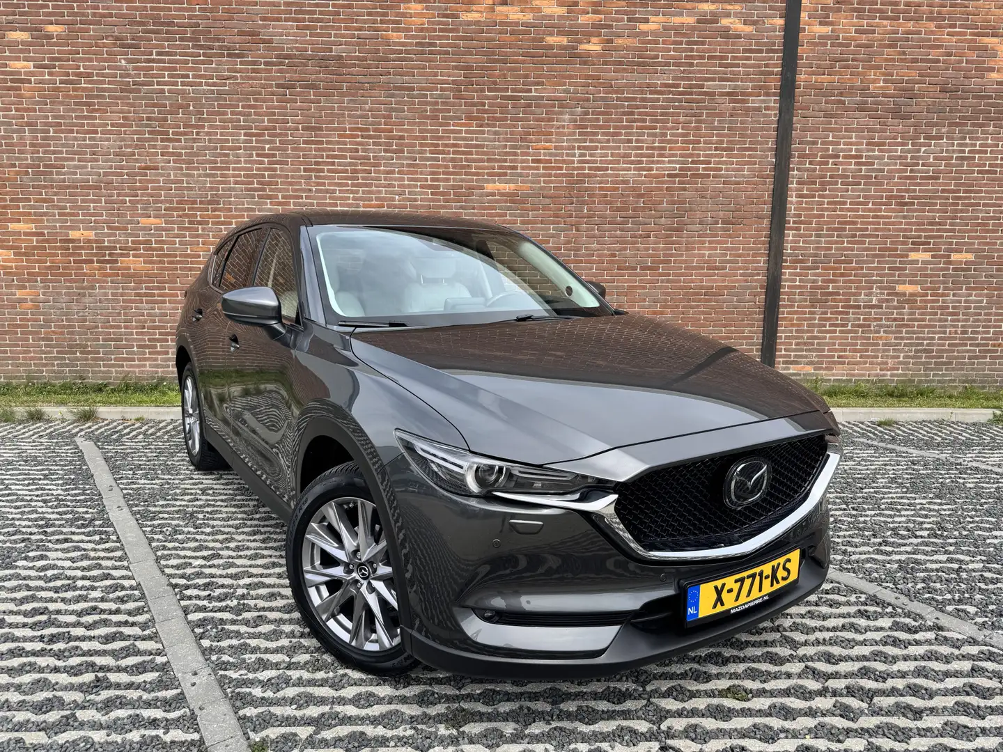 Mazda CX-5 2.5 4WD SkyActiv-G 194 Luxury | AUTOMAAT | TREKHAA Gris - 2