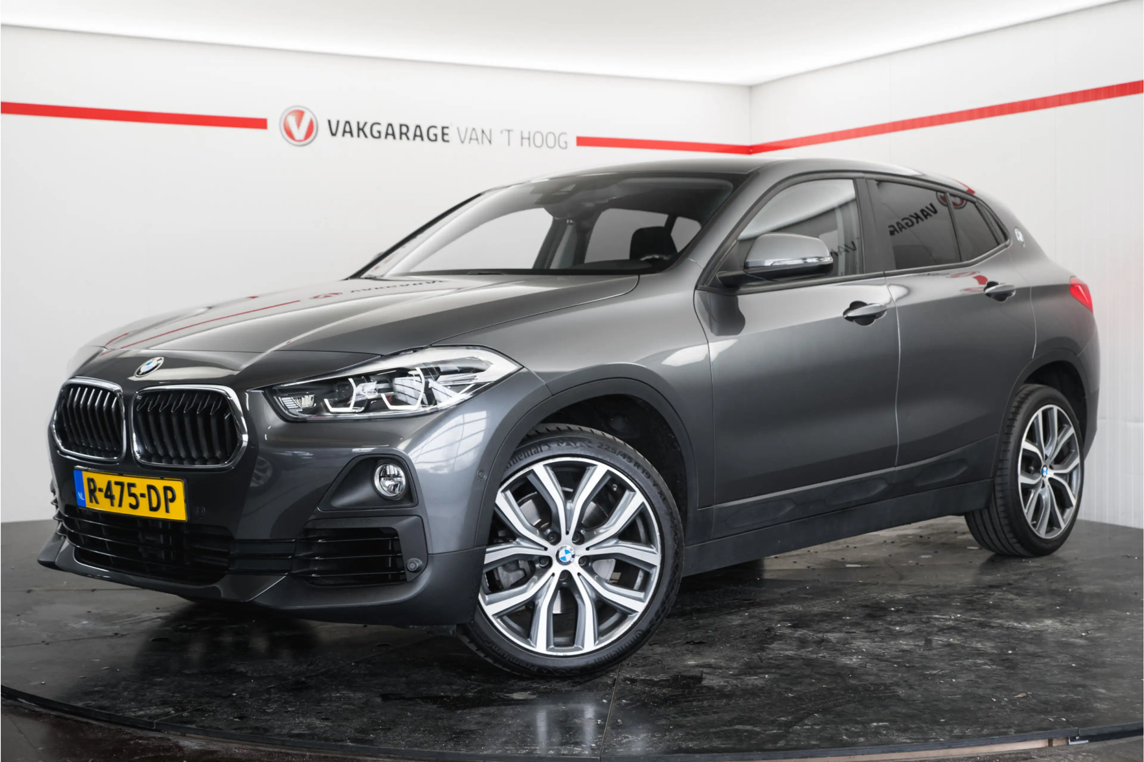 BMW X2 sDrive20i Advantage | HUD | Navi Plus | Camera | 1 — photo 2