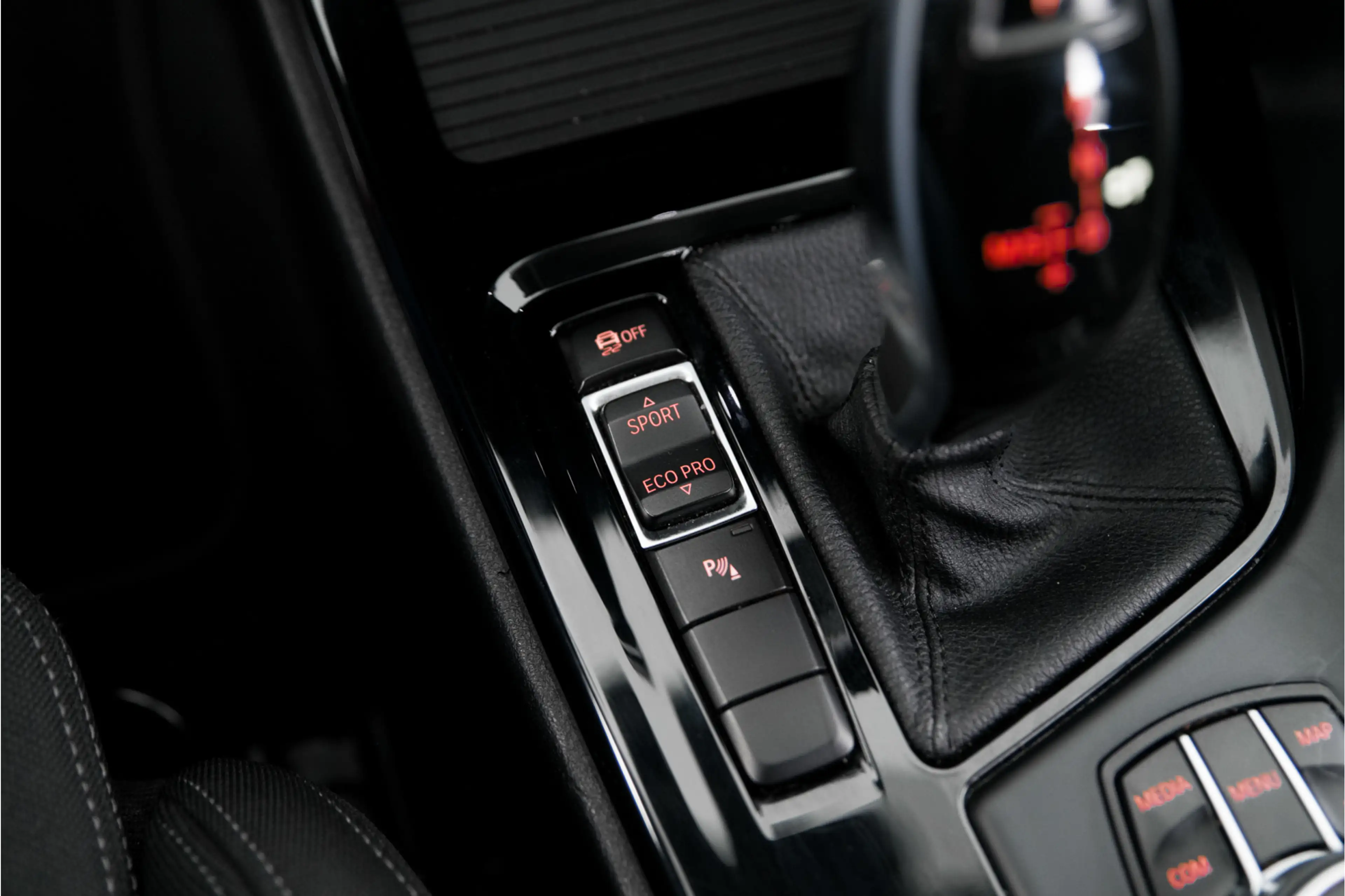 BMW X2 sDrive20i Advantage | HUD | Navi Plus | Camera | 1 — photo 20