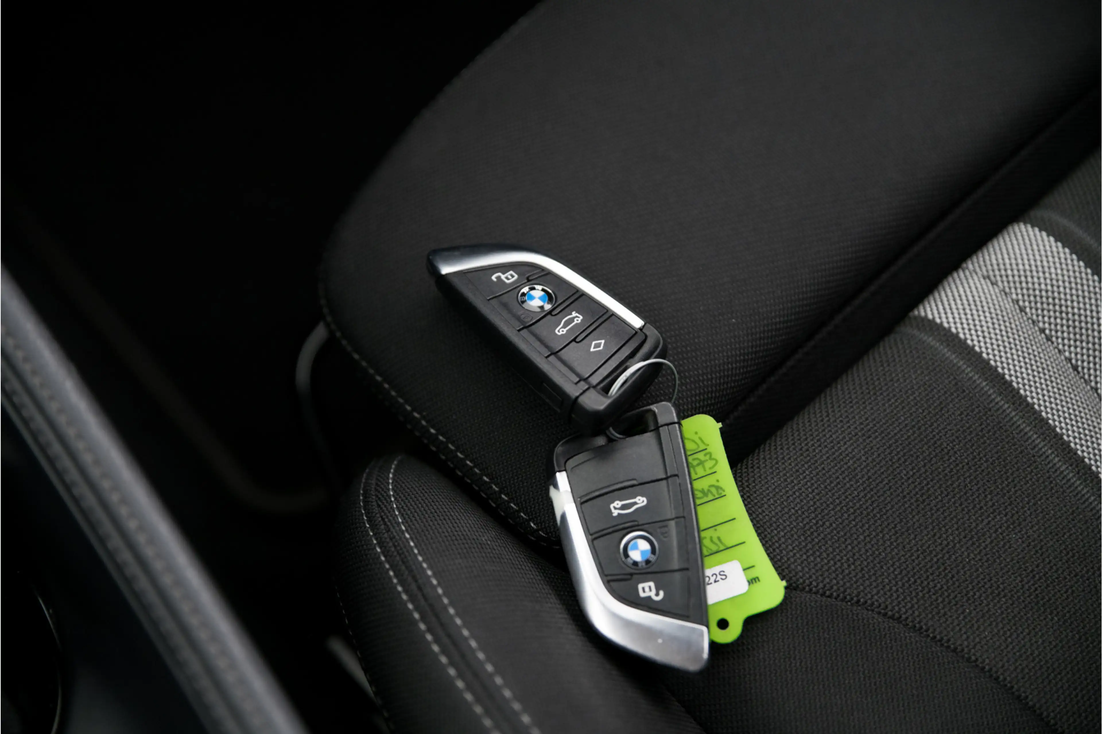 BMW X2 sDrive20i Advantage | HUD | Navi Plus | Camera | 1 — photo 29