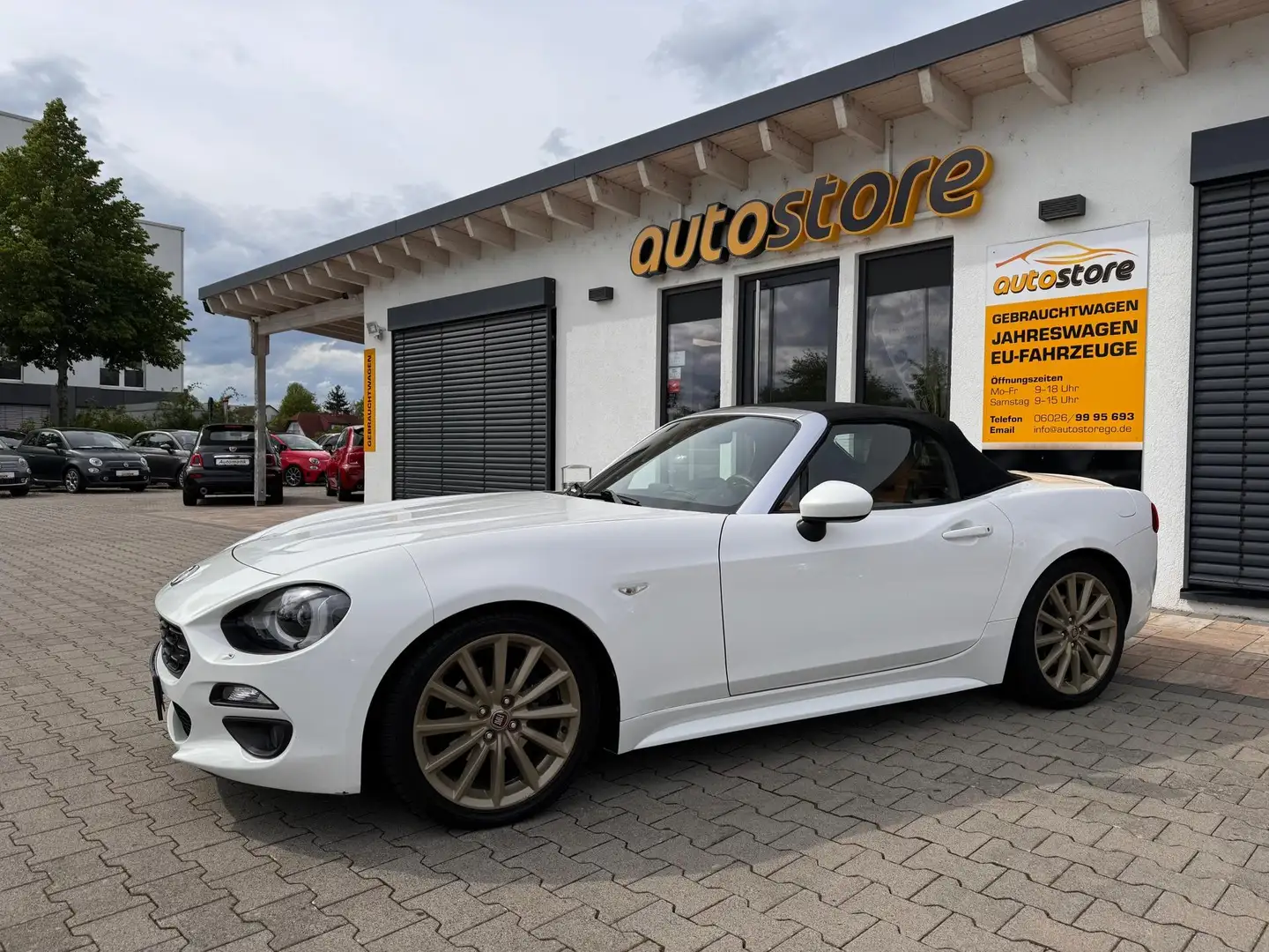 Fiat 124 Spider Lusso 103 kW (140 PS), Autom. 6-Gang, Heckantrieb Alb - 1