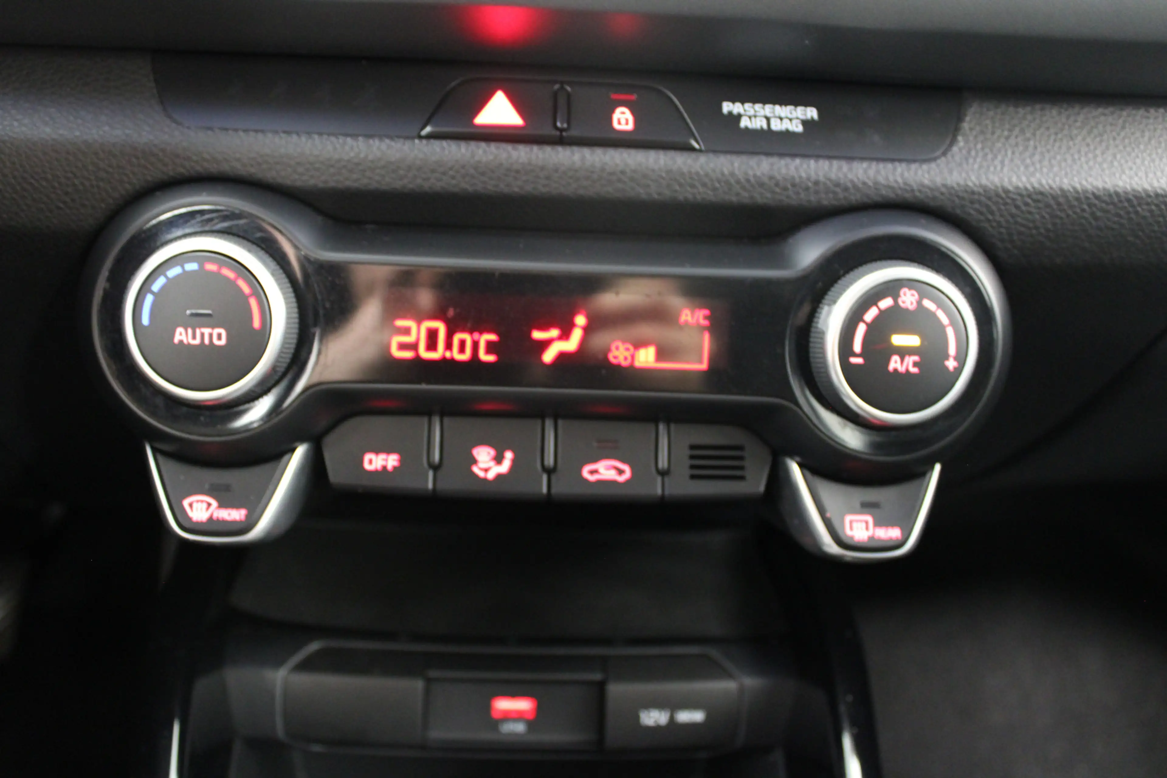 Kia Rio 1.2 Vision — photo 19