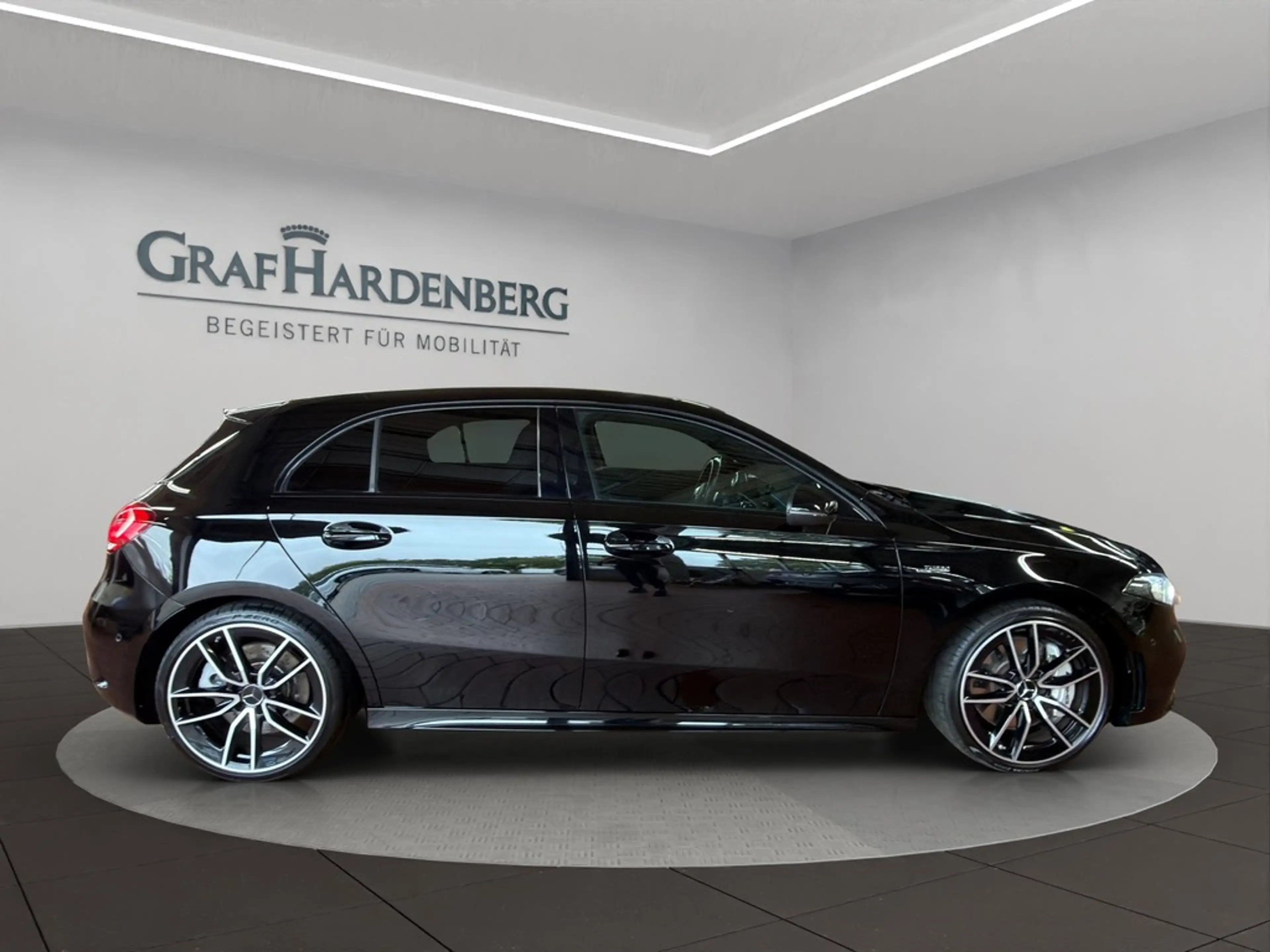 Mercedes-Benz A 35 AMG A35 AMG 4Matic Panoramadach — photo 7