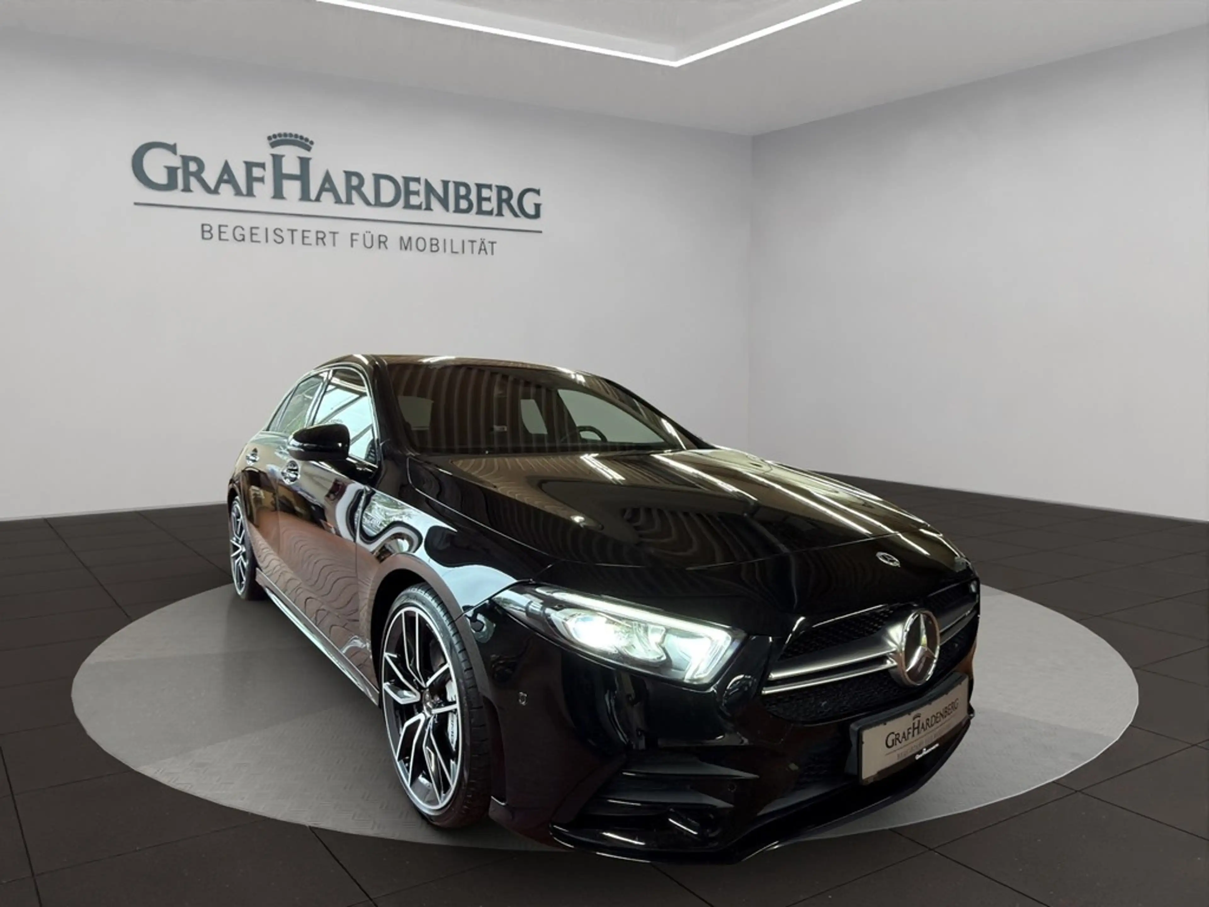 Mercedes-Benz A 35 AMG A35 AMG 4Matic Panoramadach — photo 8