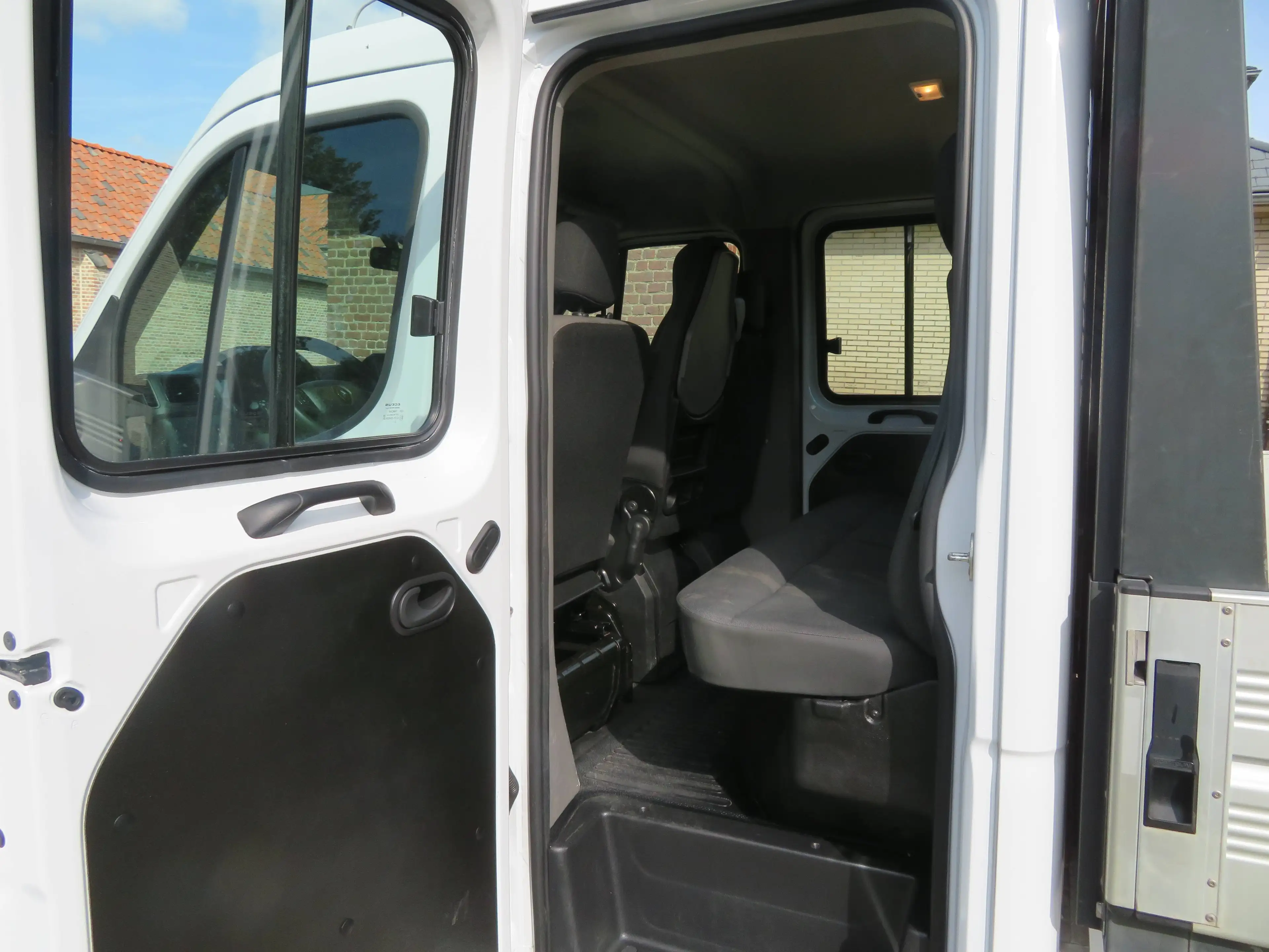 Renault Master 2.3dCi DC - L3 - Flatbed — photo 10