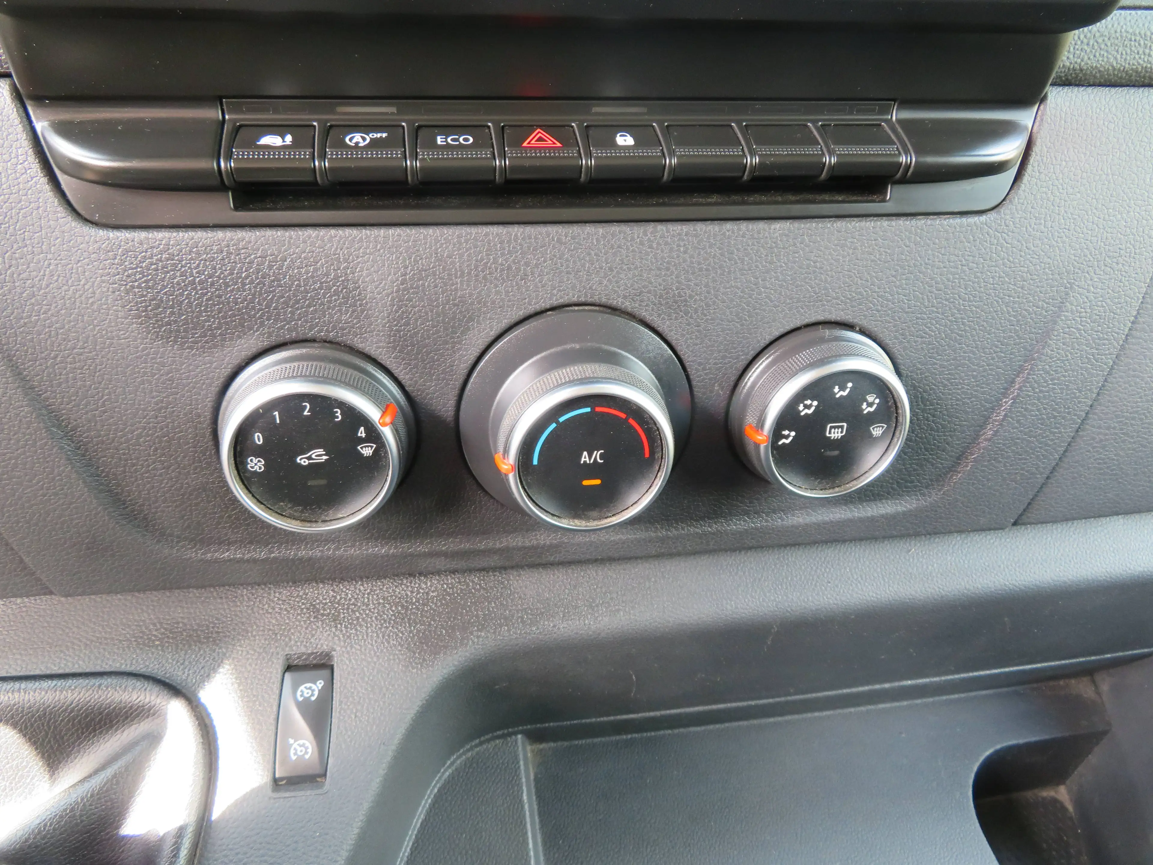 Renault Master 2.3dCi DC - L3 - Flatbed — photo 14
