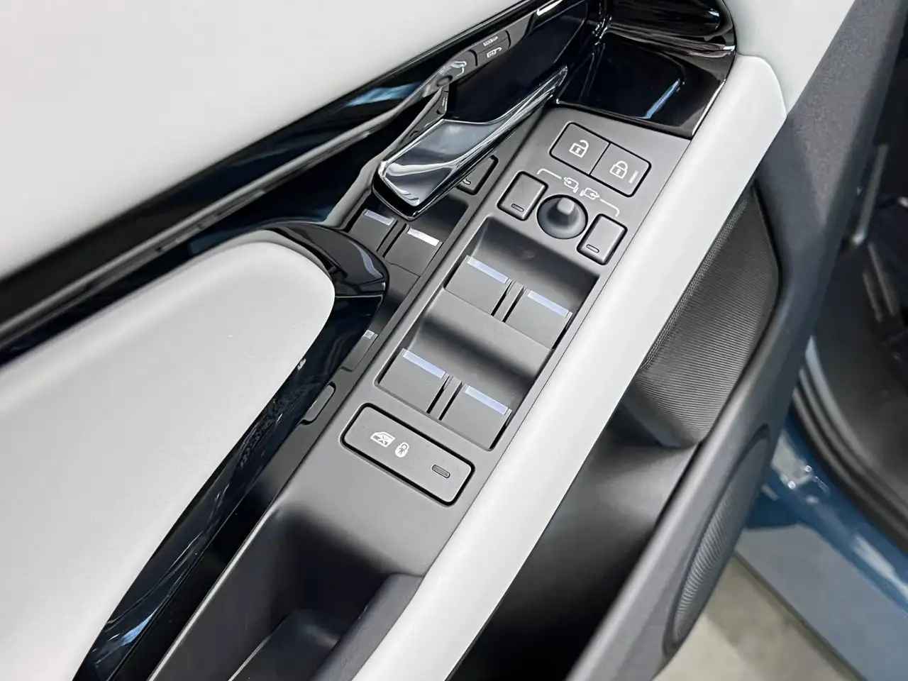 Land Rover Range Rover Evoque снимка Land Rover Range Rover Evoque