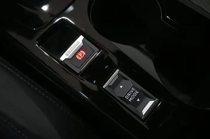 Peugeot 2008 2022, foto 18