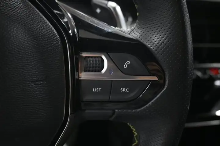 Peugeot 2008 2022, foto 20