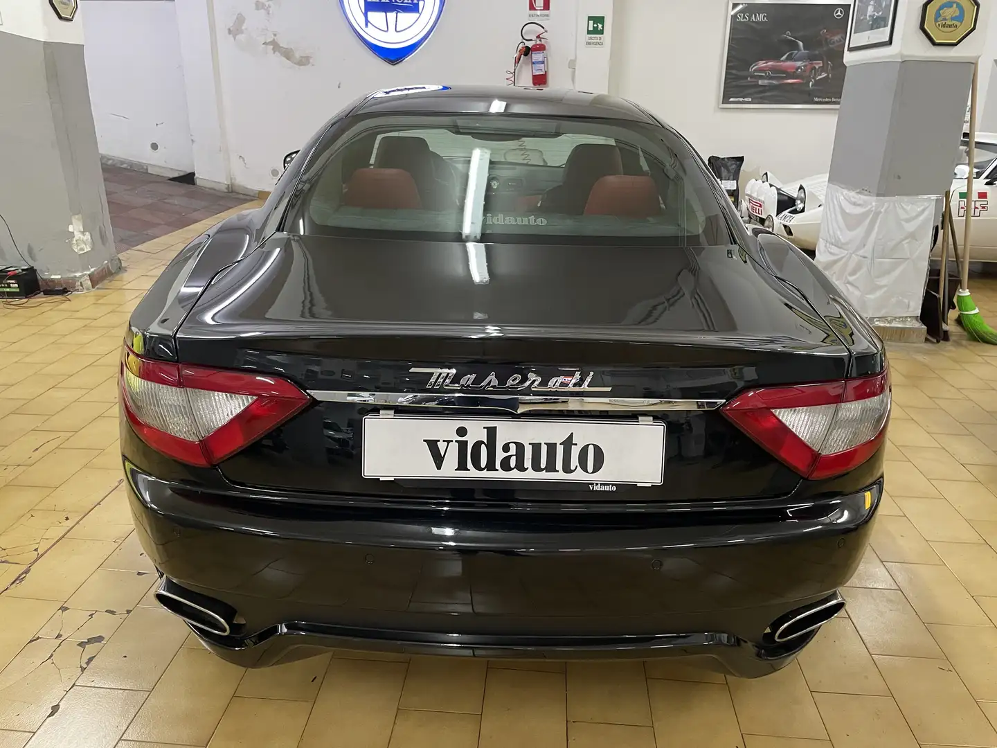 Maserati GranTurismo 4.7 S auto Grey - 2