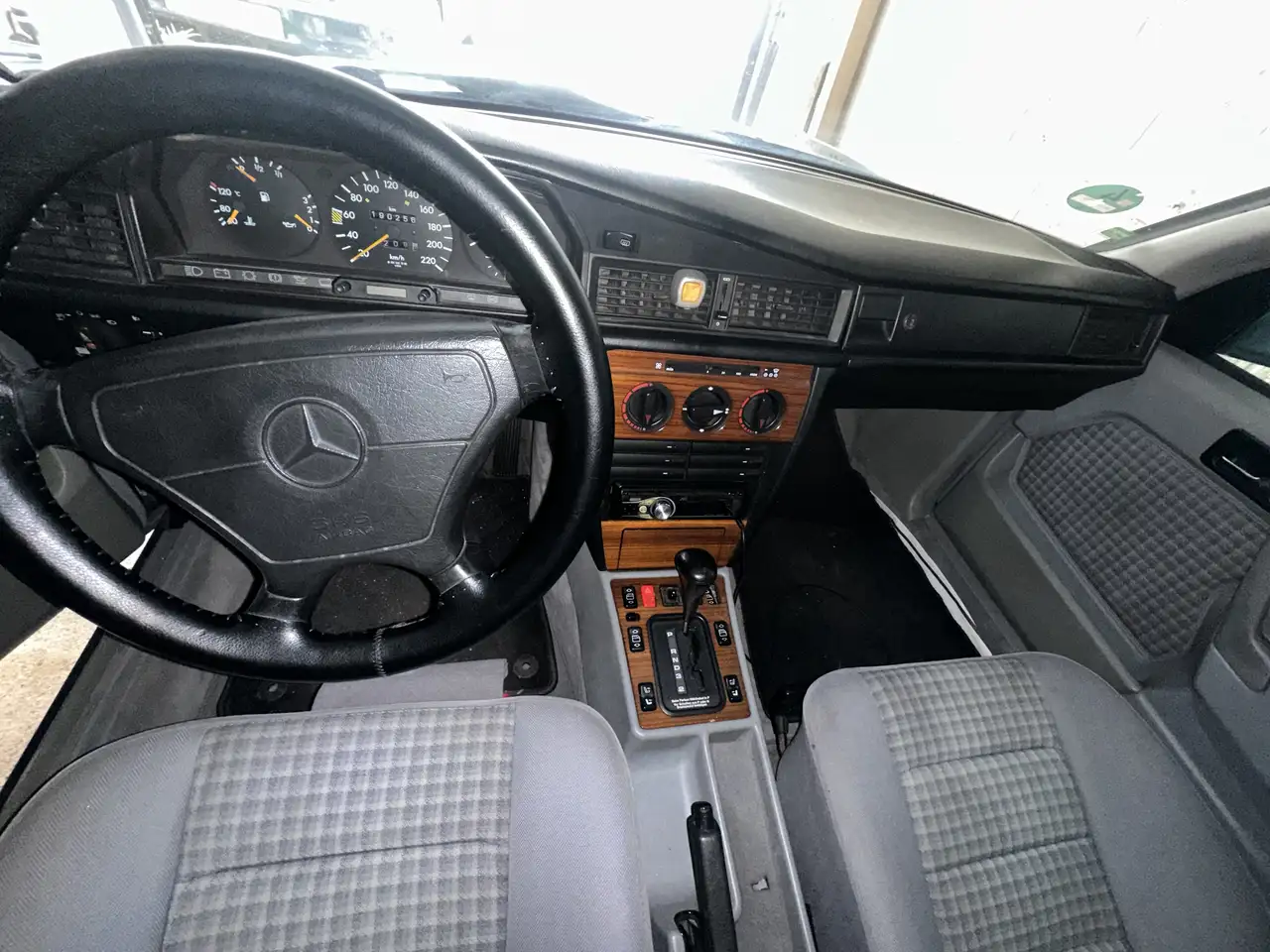 Mercedes-Benz 190 MERCEDES 190D 2.5 TURBO DIESEL SPORTLINE AUTOMATIQ, foto 10