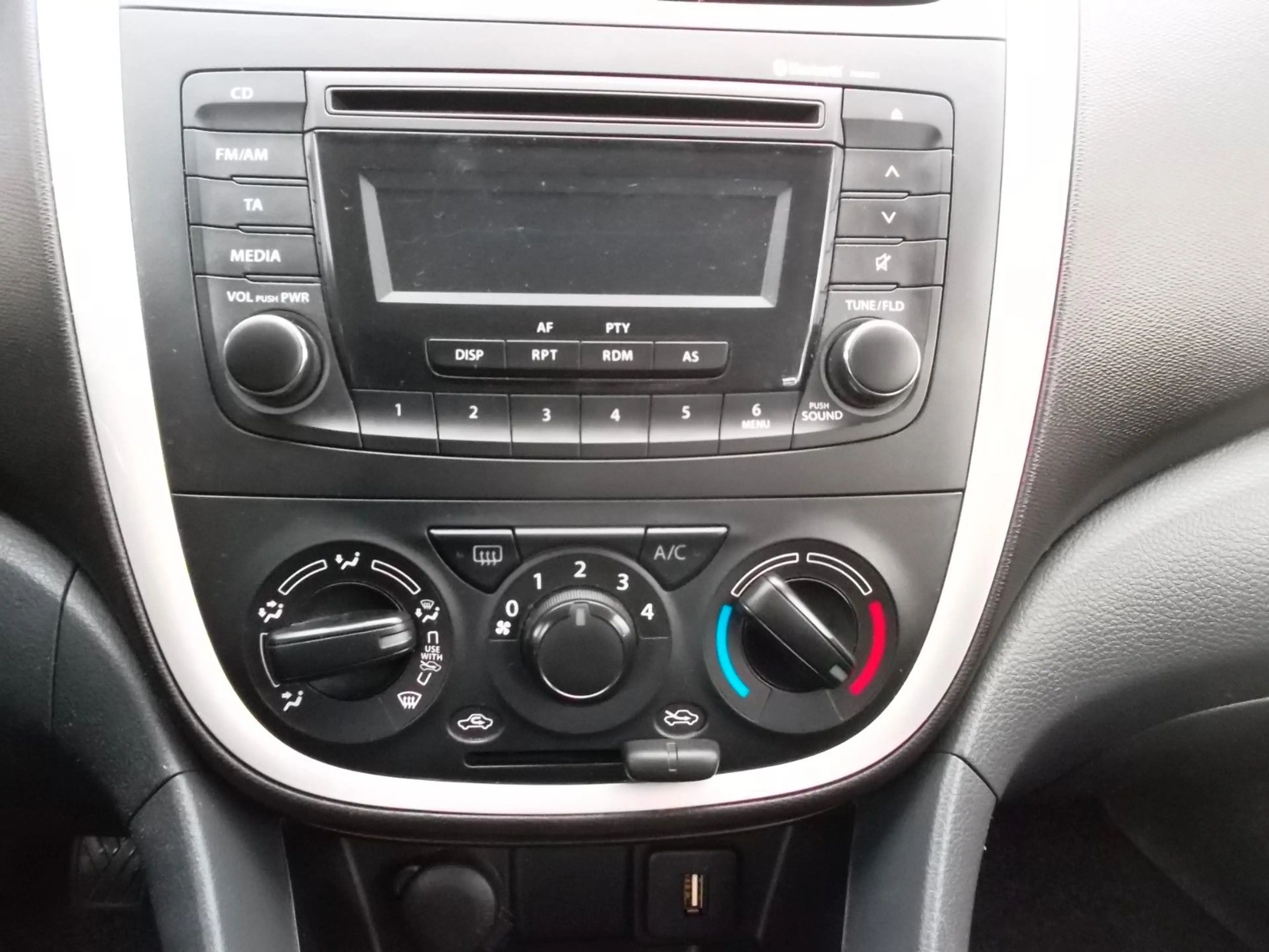 Suzuki Celerio Club, 1.HAND — photo 10