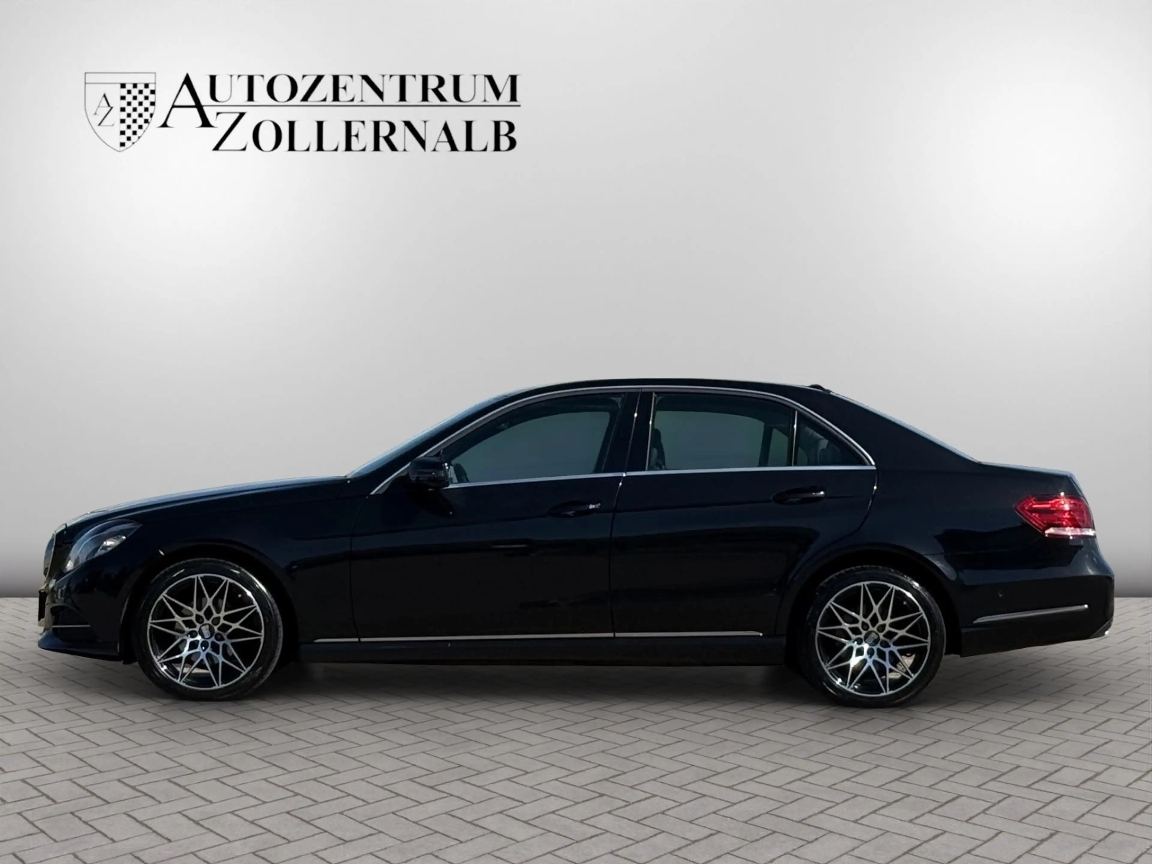 Mercedes-Benz E 200 BlueTEC 7G-TRONIC Avantgarde *TOP ZUSTAND* — photo 3