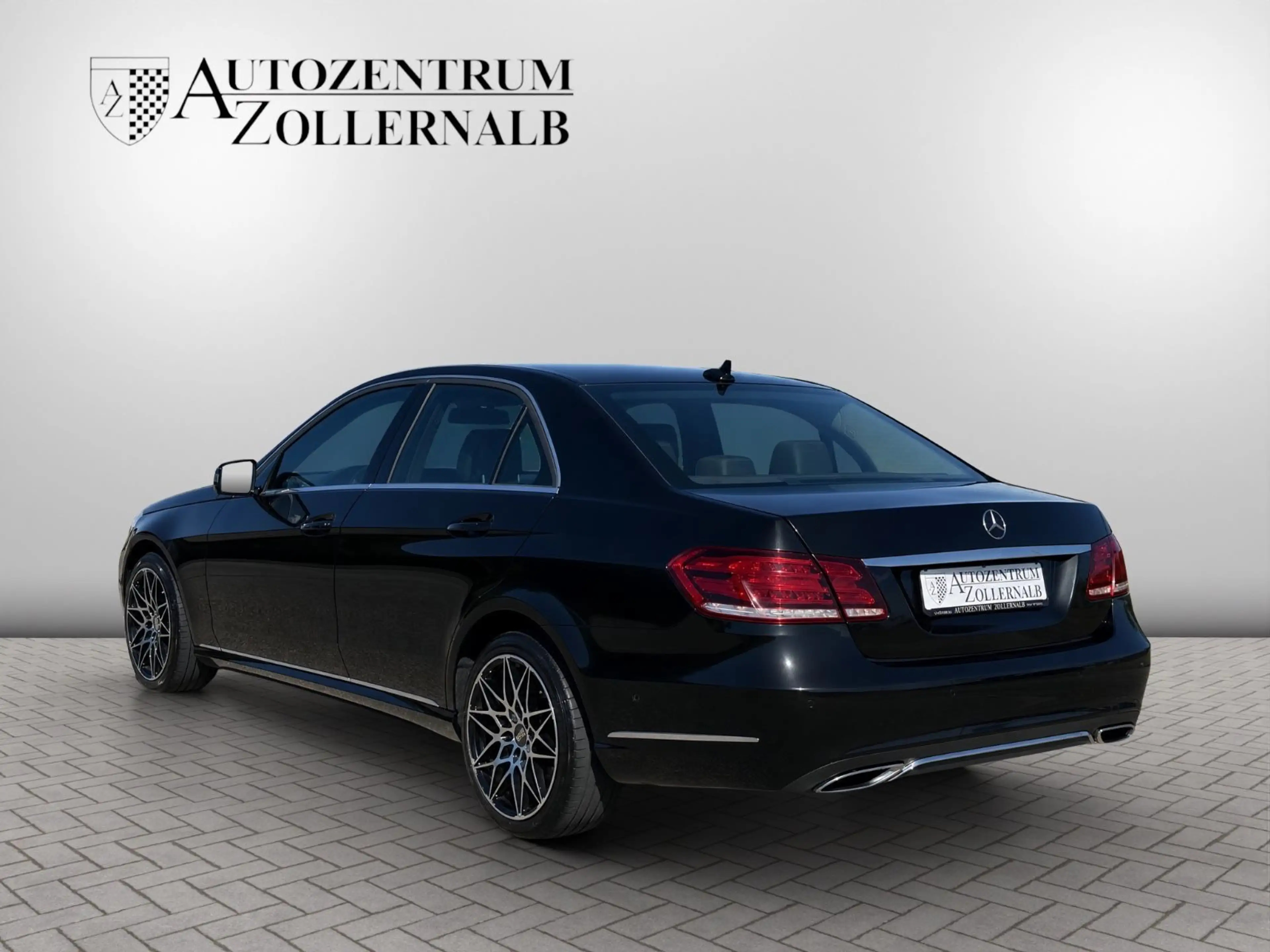 Mercedes-Benz E 200 BlueTEC 7G-TRONIC Avantgarde *TOP ZUSTAND* — photo 4