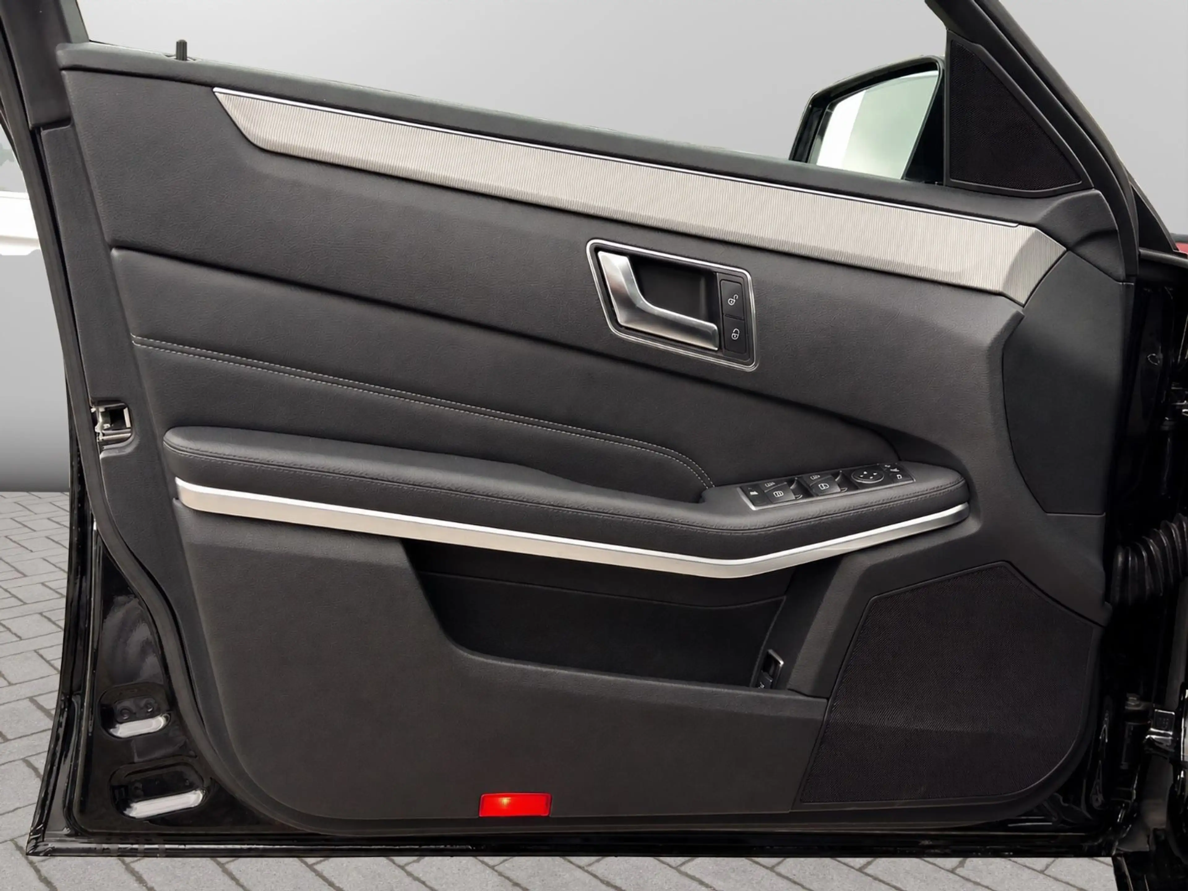 Mercedes-Benz E 200 BlueTEC 7G-TRONIC Avantgarde *TOP ZUSTAND* — photo 14