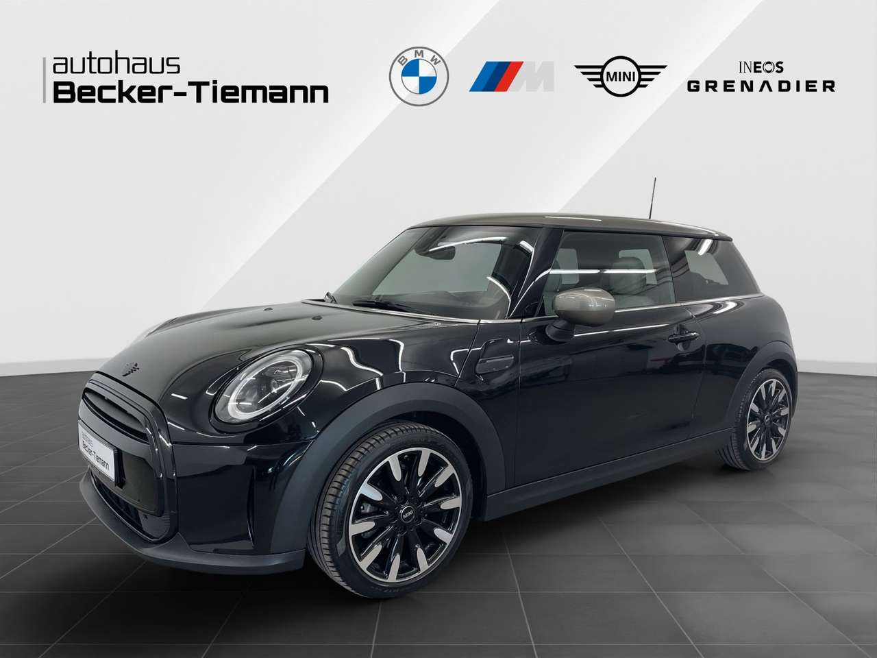 MINI Cooper 2023 — A,Classic Trim,LED,Navi,Rückfahrkamera,etc.
