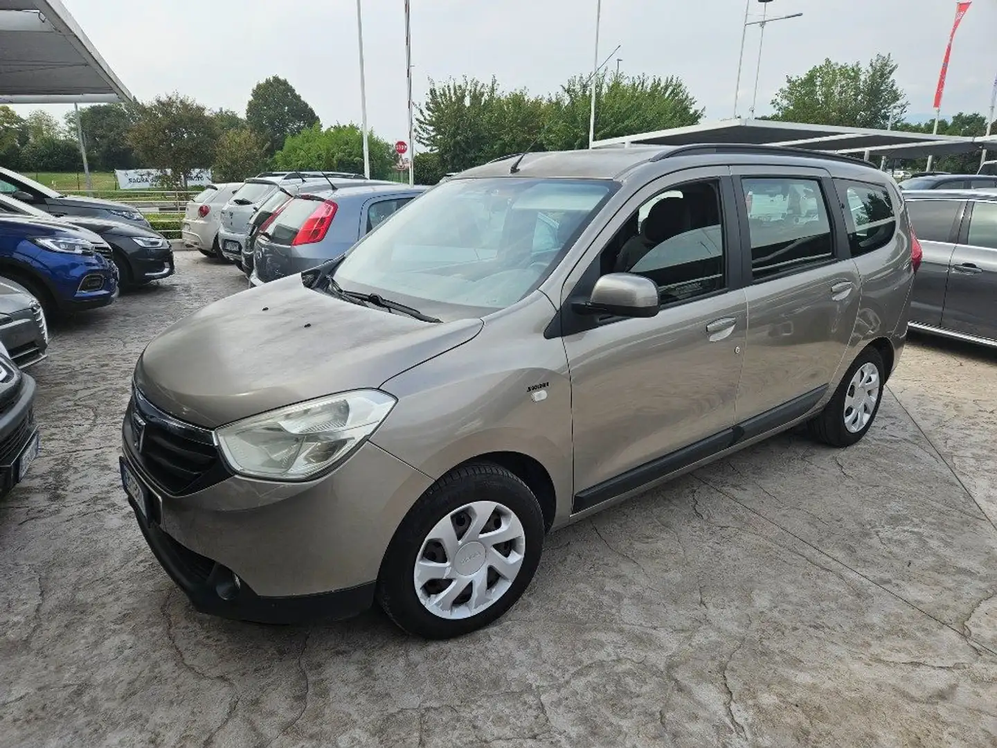 Dacia Lodgy 1.5 dCi 8V 110CV 5 posti Ambiance Grigio - 1