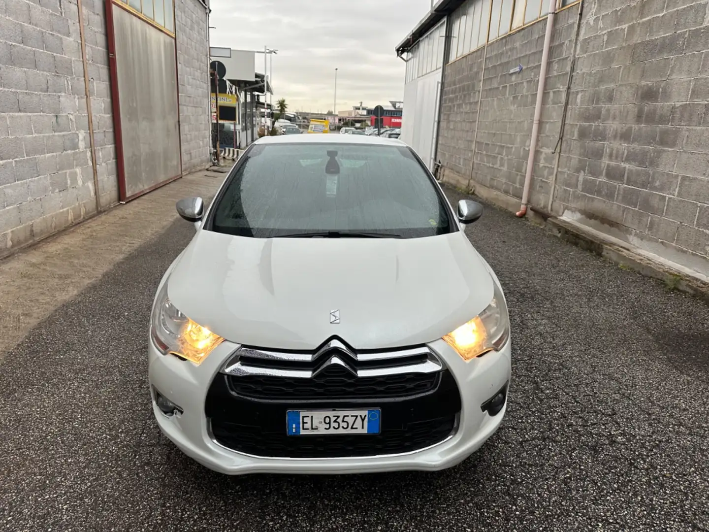 DS Automobiles DS 4 DS 4 2.0 HDi 160 Business Bianco - 2