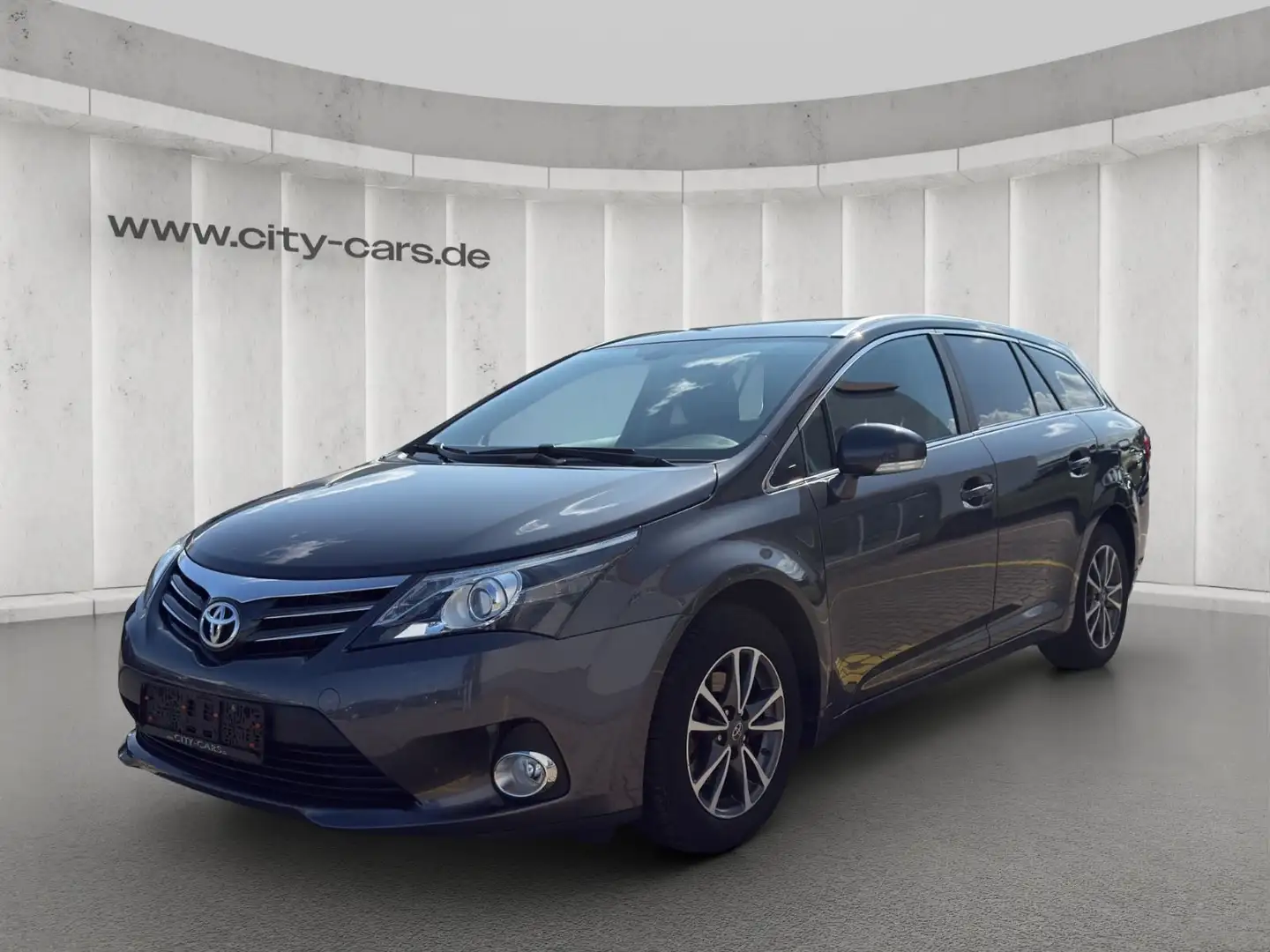 Toyota Avensis Kombi Edition*1.Hand*21190km*Kamera* Gris - 1