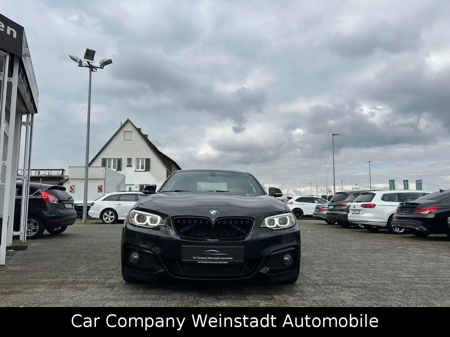 BMW 220 Baureihe 2 Coupe 220 d M Sport Schwarz - 2