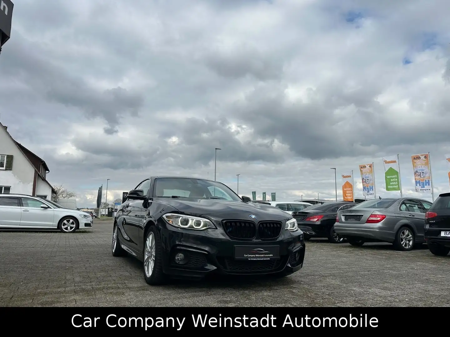 BMW 220 Baureihe 2 Coupe 220 d M Sport Schwarz - 1