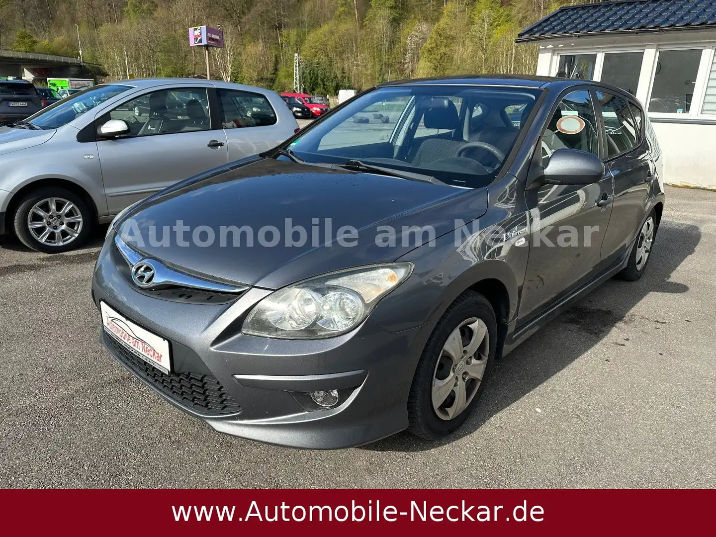 Hyundai i30 1.4 FIFA WM Edition-Klima-ZV.Funk-2.Hand- Grau - 1