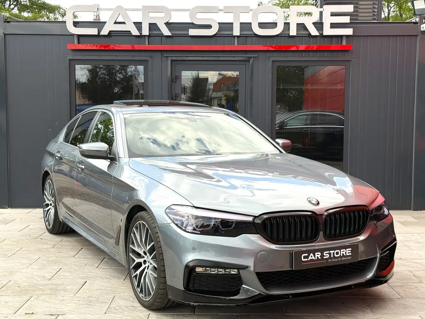 BMW 530 e|Schiebed|HUD|Leder|Navi|Standk|ServiceHistorie Grau - 1