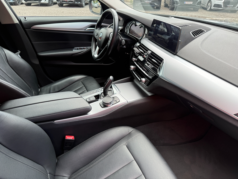 BMW 530 e|Schiebed|HUD|Leder|Navi|Standk|ServiceHistorie — photo 13